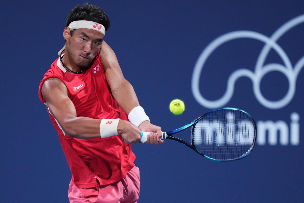 以其卓越的 以其卓越的